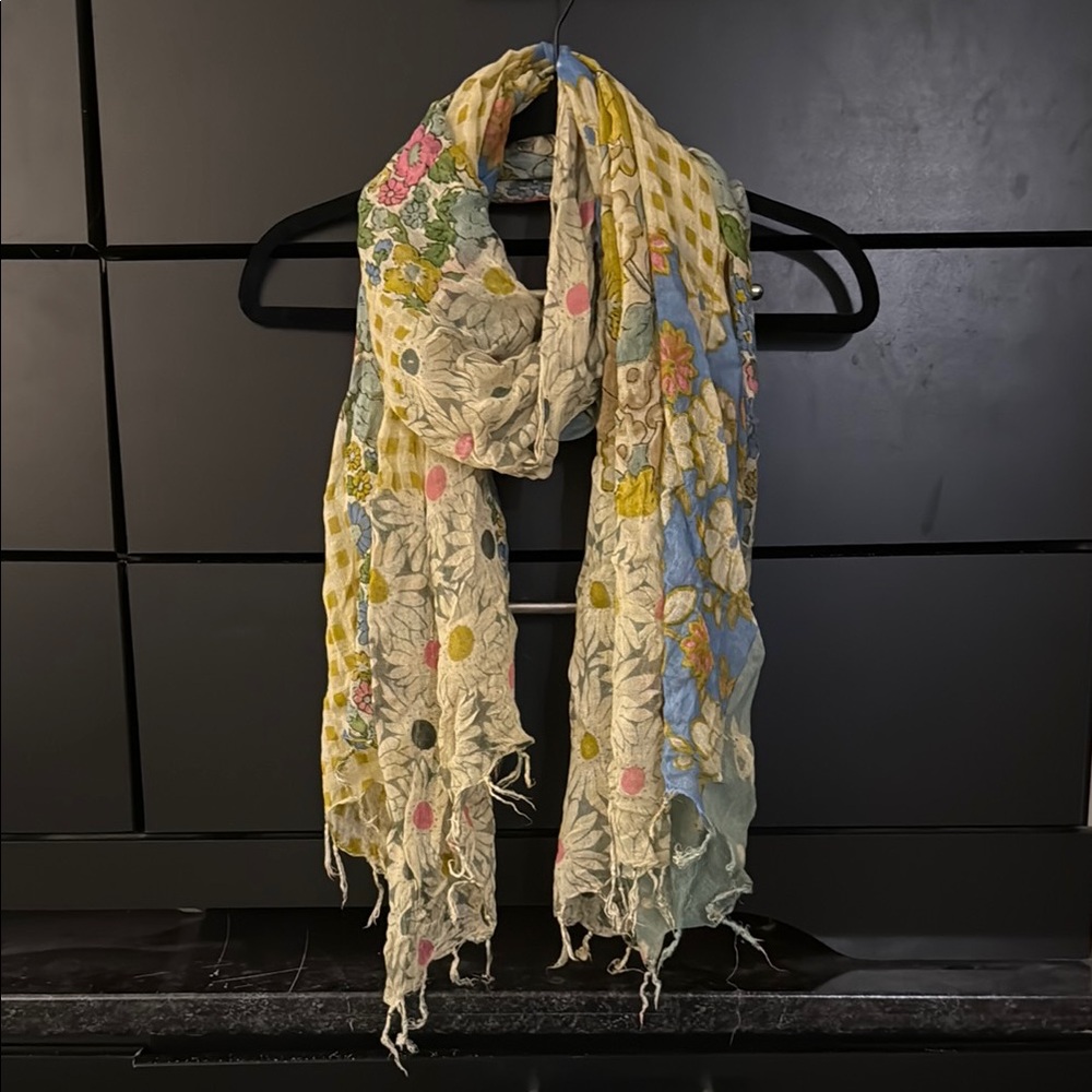 Kimchi Blue Urban Outfitters Floral Multicolor Scarf